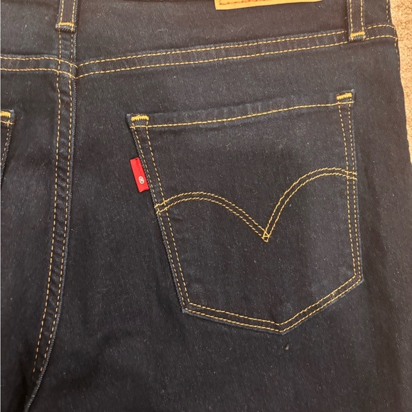 Levi's Women's 311 Shaping Skinny Jeans Size 26 Dark wash - Picture 9 of 11